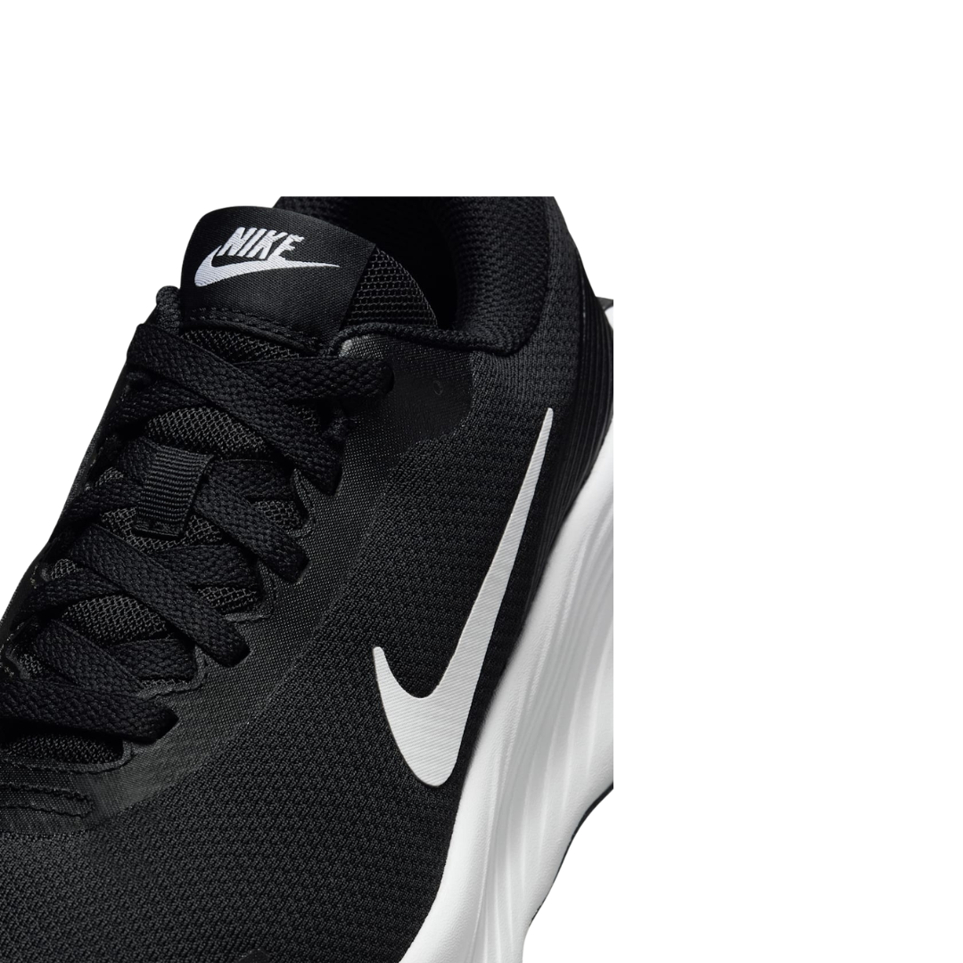 NIKE MOTIVA