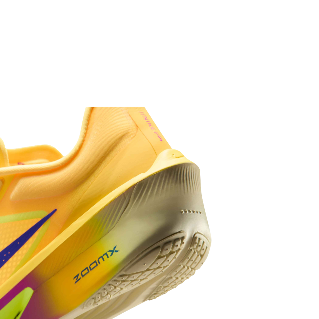 NIKE ZOOM FLY 6
