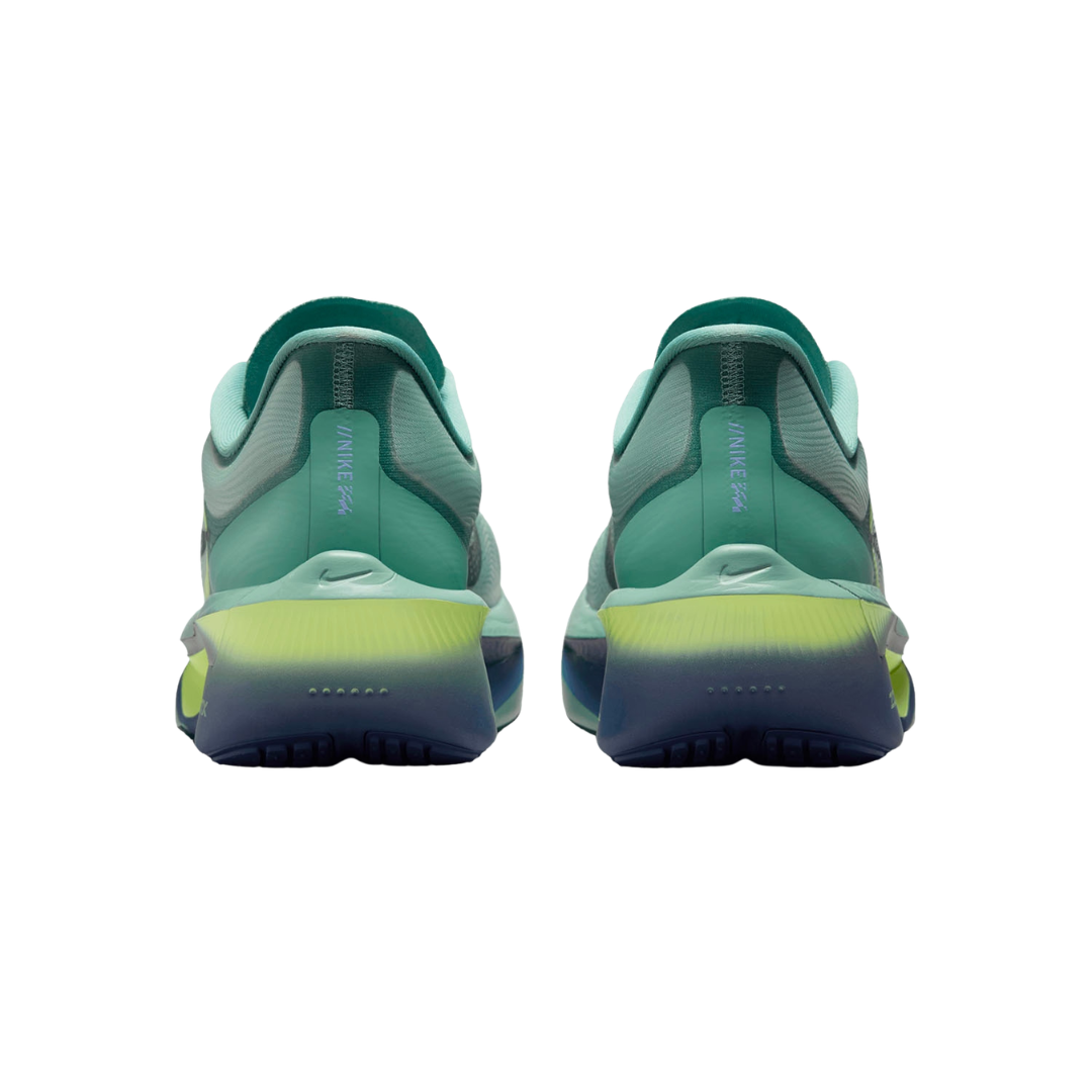 NIKE ZOOM FLY 6