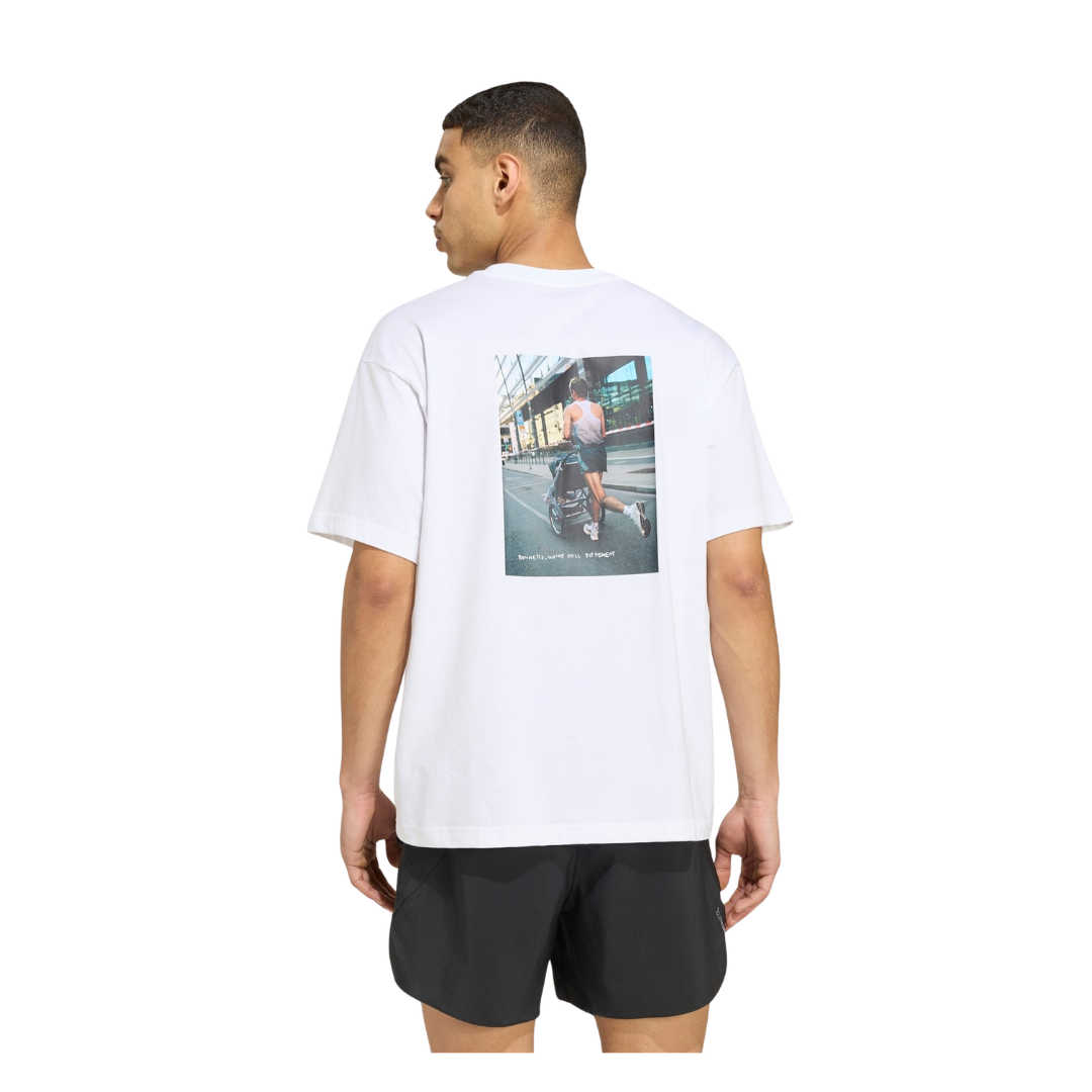 ADIDAS T-SHIRT "RUNNERS WE ARE DIFFERENT" UNISEX